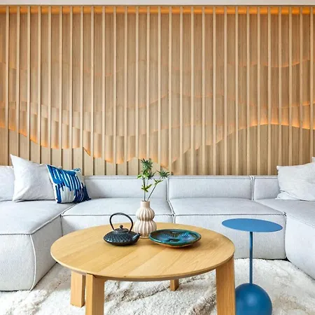 Lux Crane View - Comfy Apartman Gdańsk