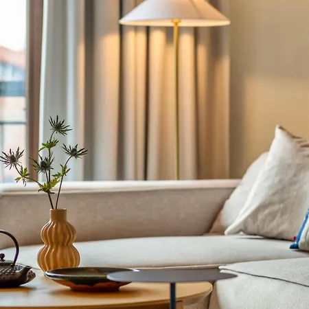 Lux Crane View - Comfy *