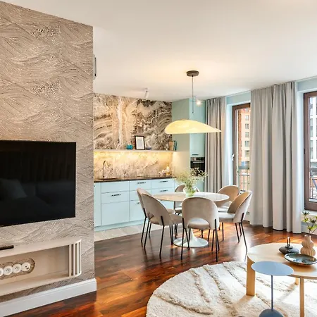 Lux Crane View - Comfy